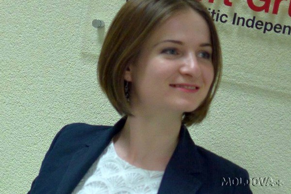 Татьяна Савва, экономический аналитик