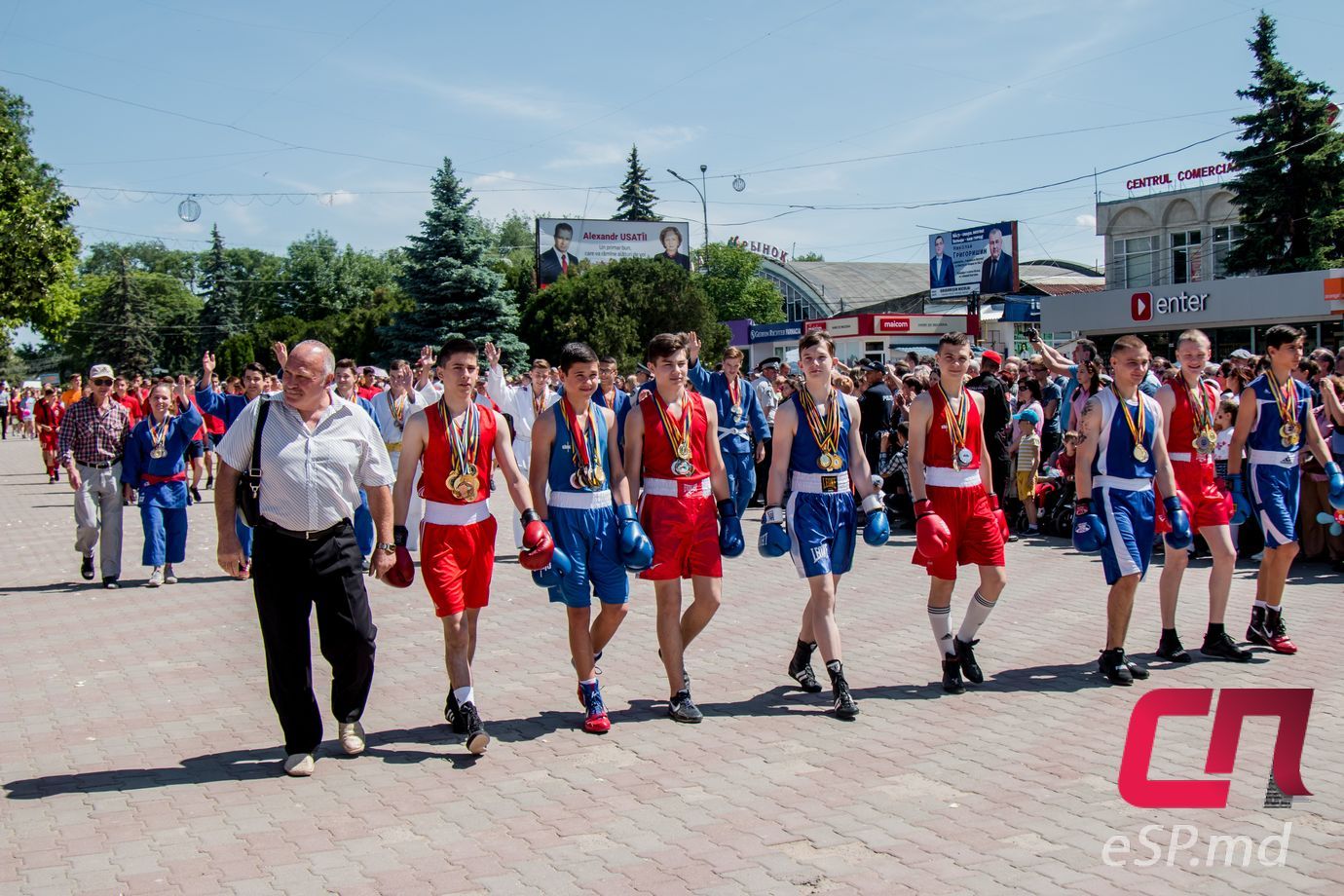 День города Бельцы, Храм города, парад