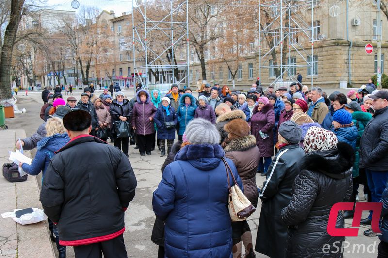В Бельцах митинг патентообладателей перерос в политическое противостояние фото 2