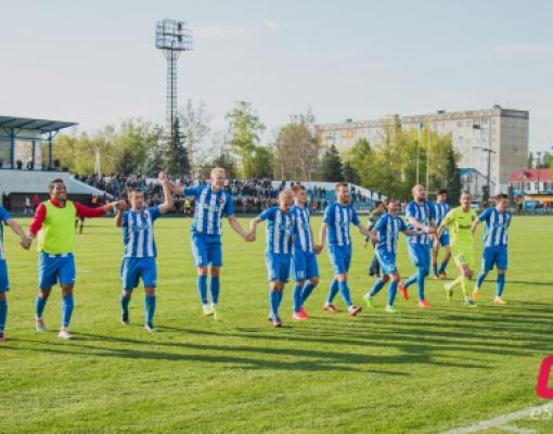 Футбол Заря - Петрокуб