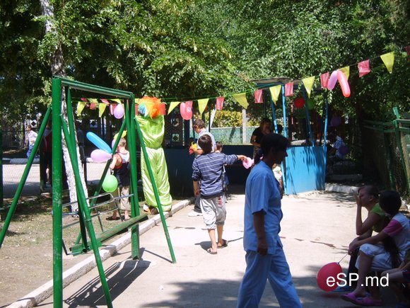 004 Летняя площадка для маленьких пациентов тубдиспансера