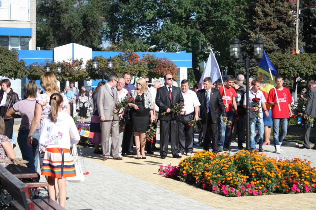 Сегодня в Бельцах отмечают праздник национального языка фото 2
