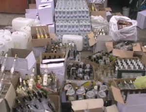 Полиция прикрыла подпольный цех по производству алкоголя