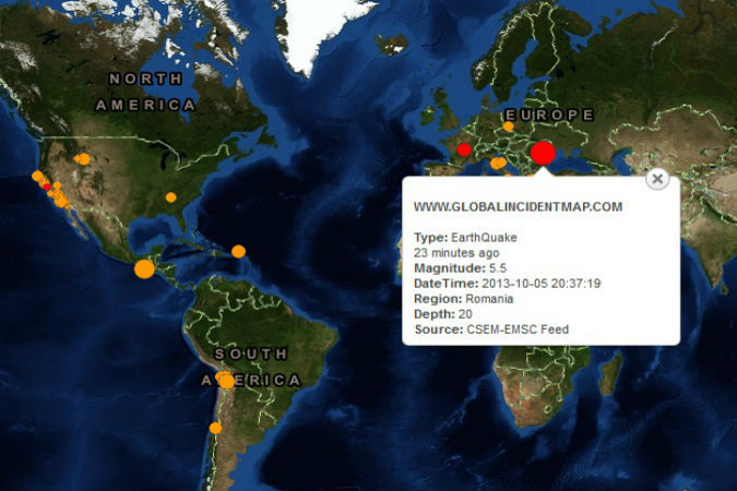 5850947 Люди просыпались из-за ночного землетрясения