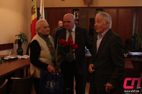 Image02 Михая Волонтира поздравили в Бельцах с юбилеем, отмеченным месяц назад фото 1