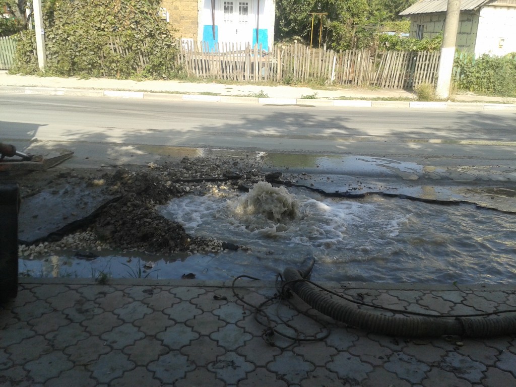 Две аварии на одном участке в Бельцах фото 2