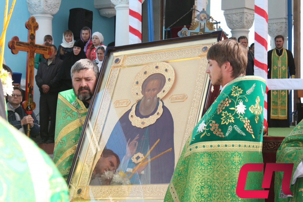 Бельчане пришли поклониться святыне