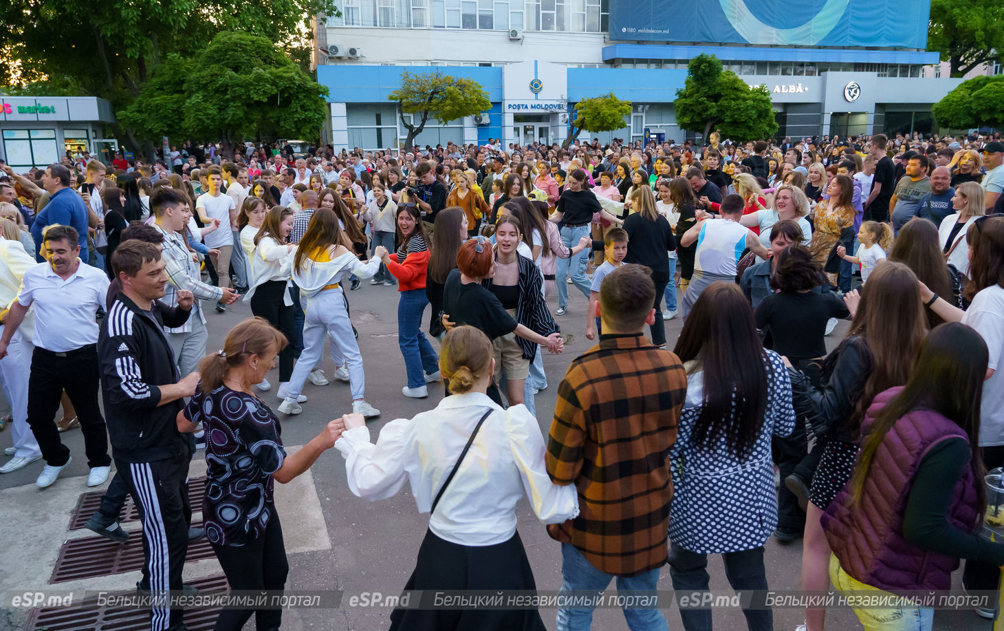 вечерний концерт ко Дню города Бельцы