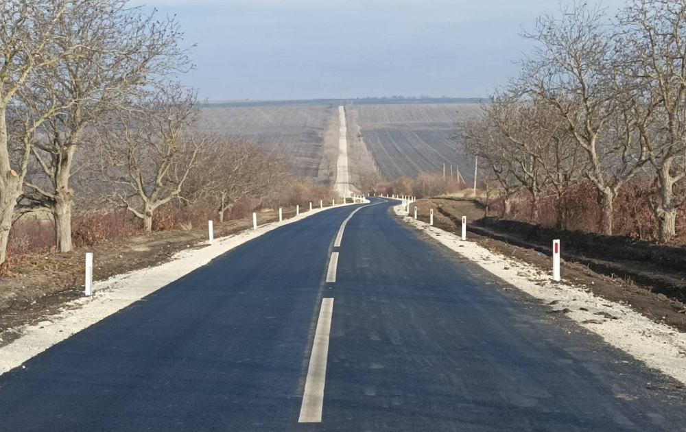 Ремонт дороги в Дондюшанском районе