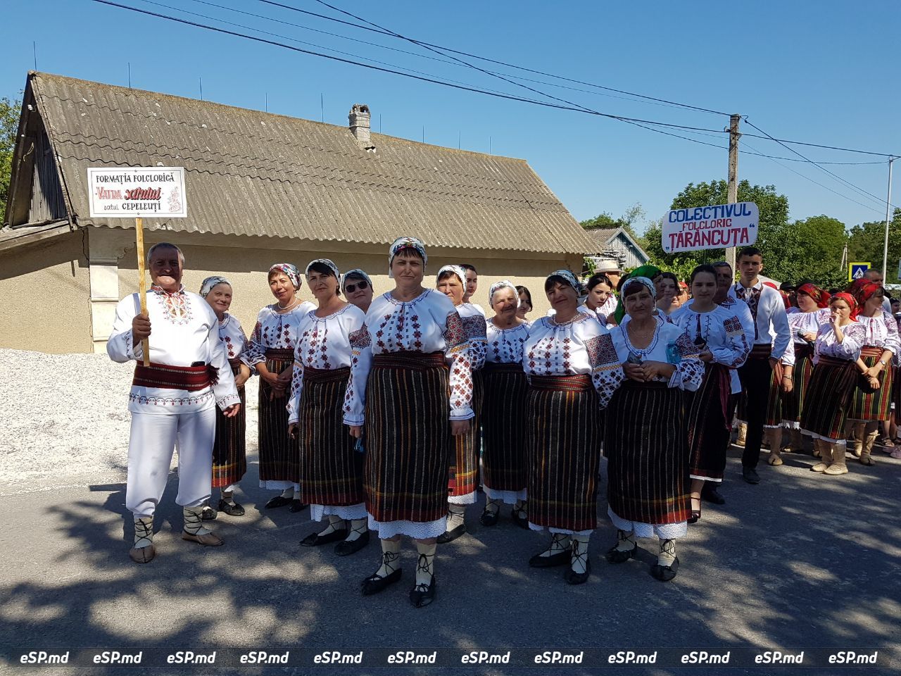  Фестиваль - Песни, звучащие на лугу - «Cântă de răsuna Lunca»