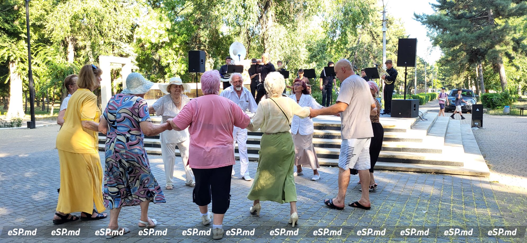 Fanfare în parc