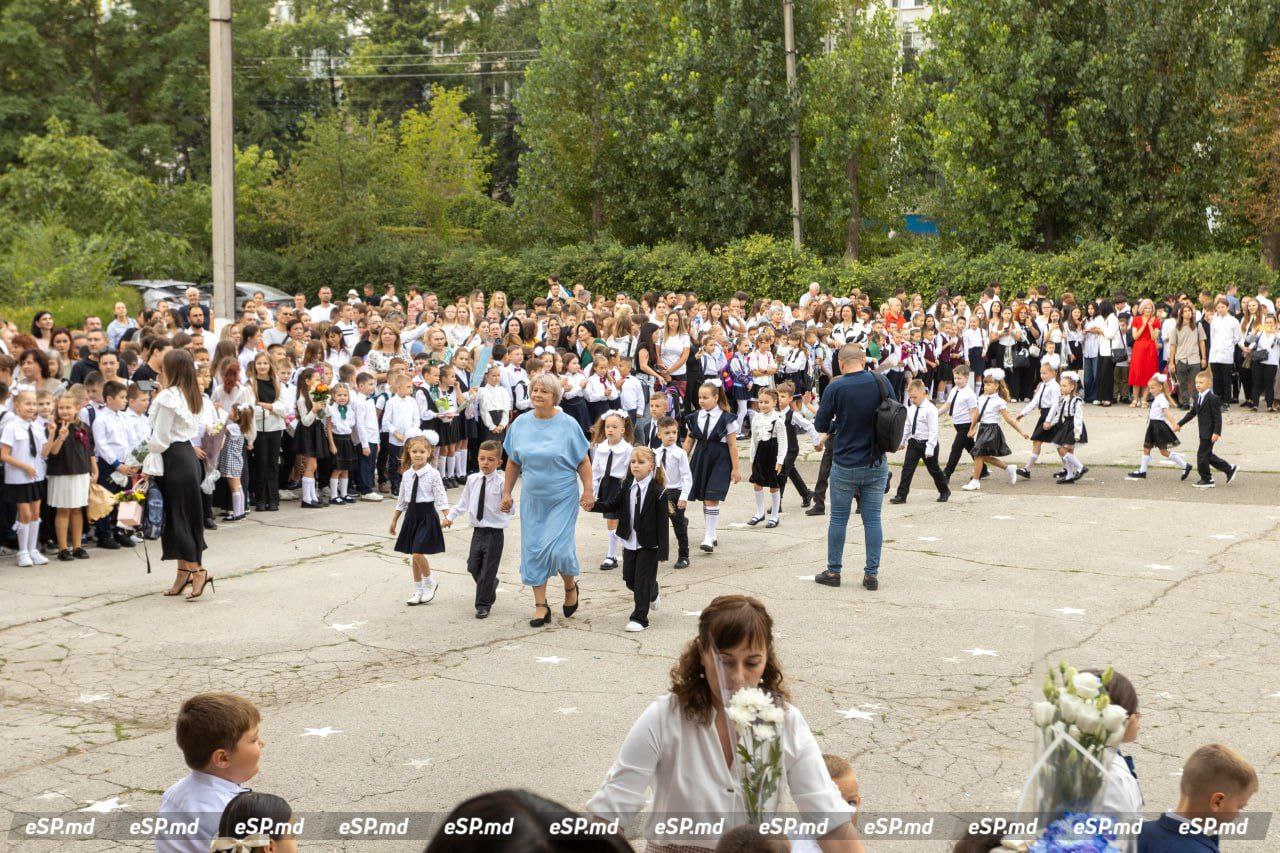 1 сентября лицей Пушкина Бельцы