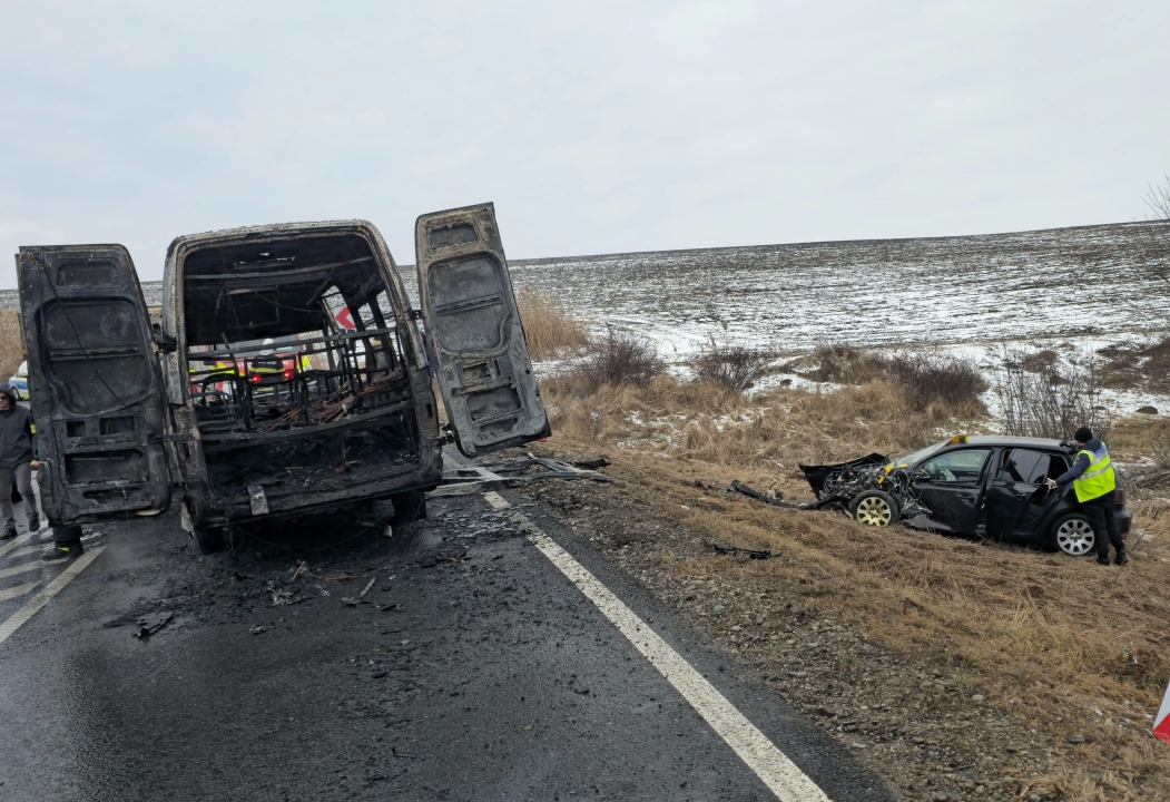 microbuz, accident, coliziune, moldoveni, România, Sculeni, Iași, incendiu, Ministerul de Externe, spitale, anchetă, autorități, victime, Chișinău, transport