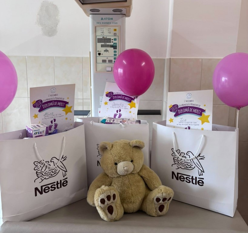 В Кишинёве 19-летняя мама родила тройню — все девочки фото 6