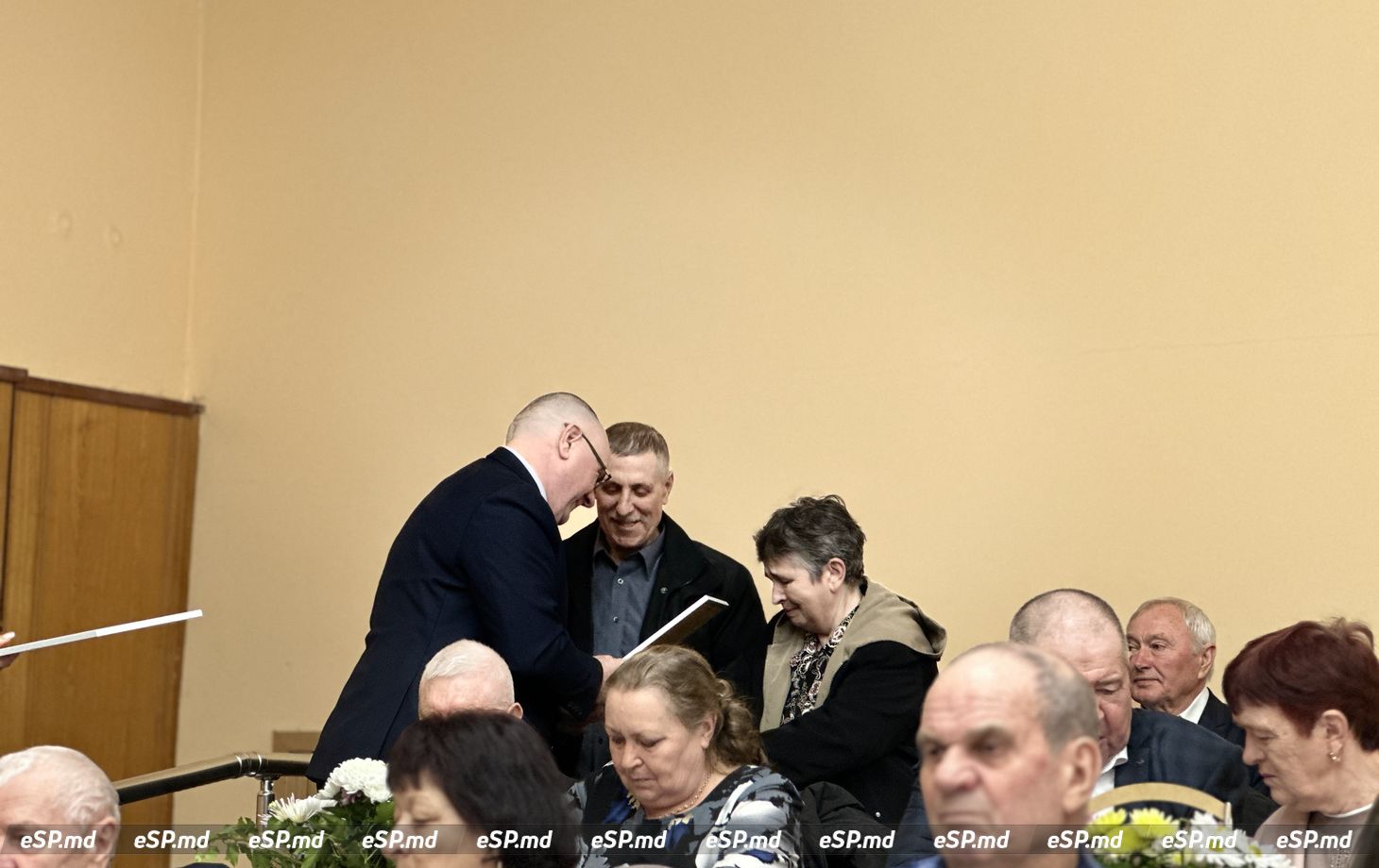 В Бельцах чествовали пары, отметившие золотую и бриллиантовую свадьбу фото 22