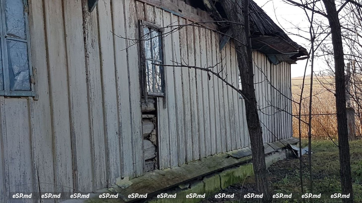 Деревянная церковь в селе Макаревка коммуны Котова Дрокиевского района