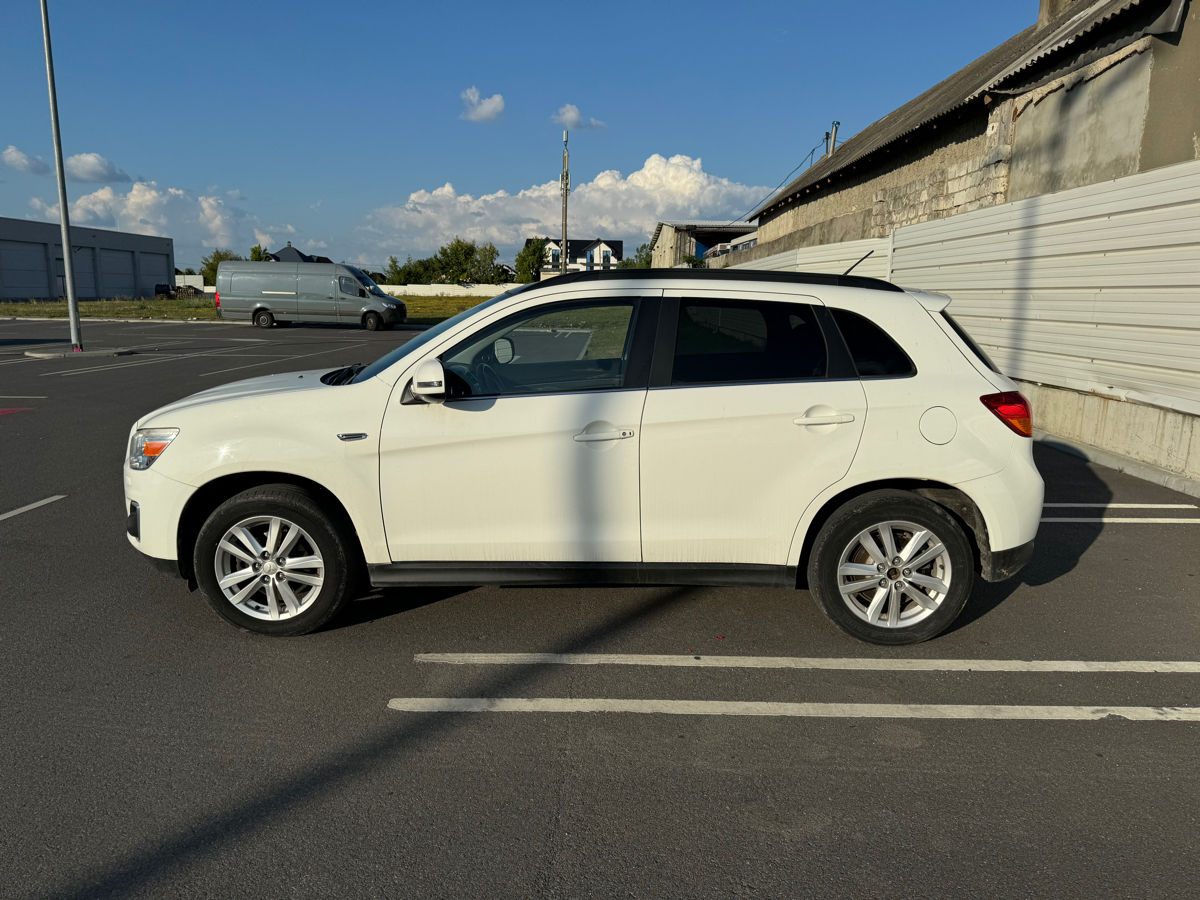 Кроссовер на продажу в Бельцах 10