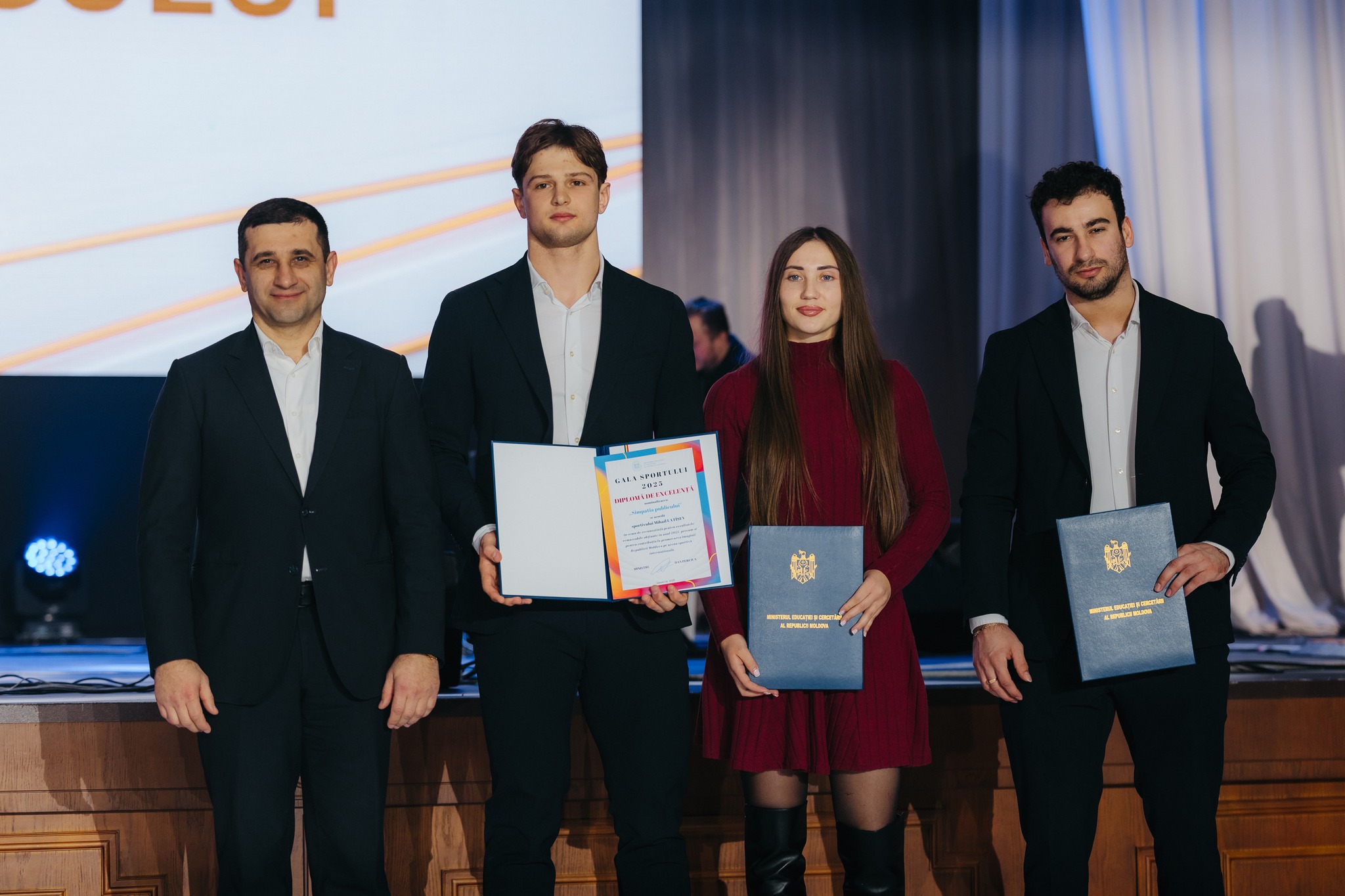 Михаил Латышев