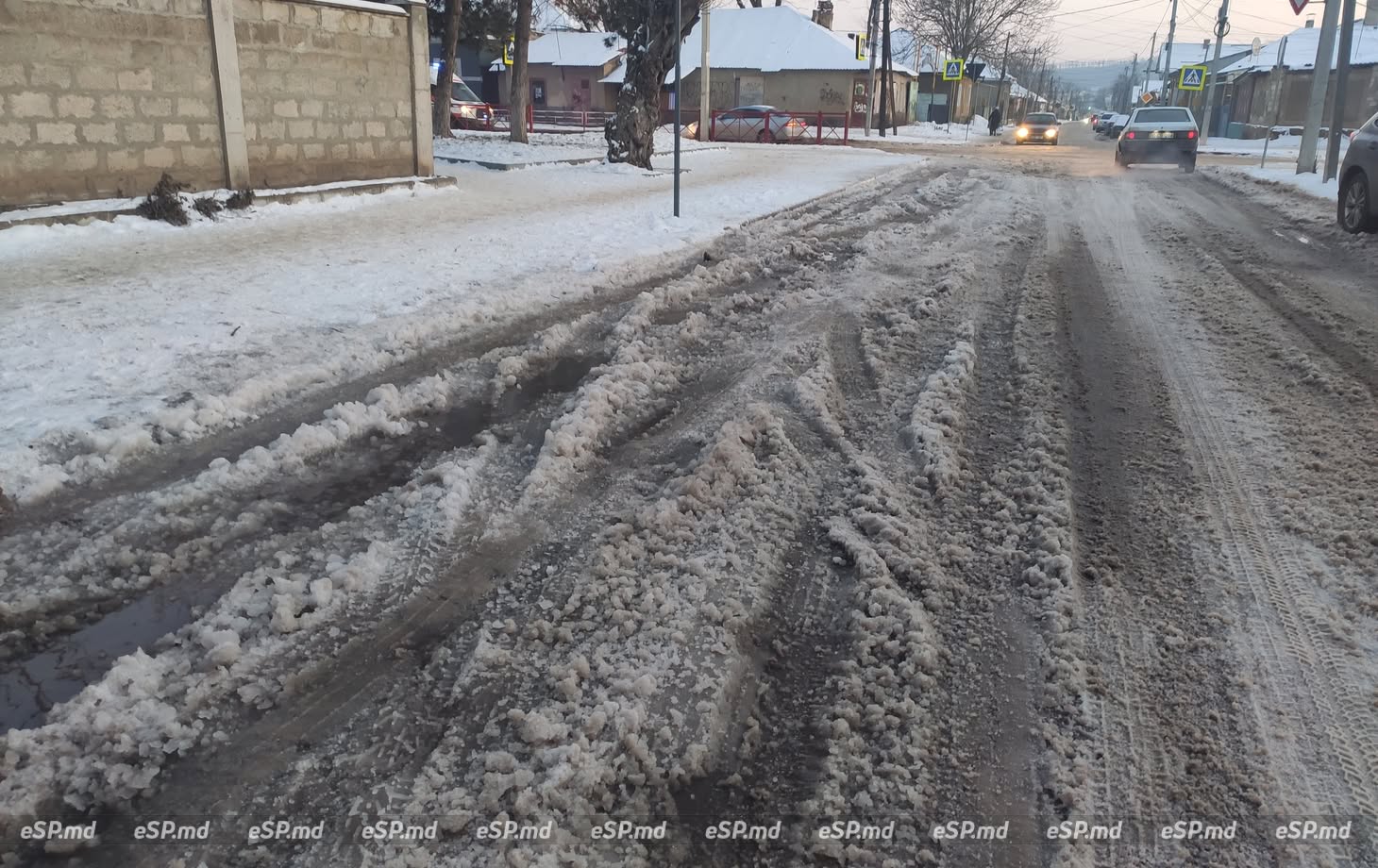 прорвало на улице Мира