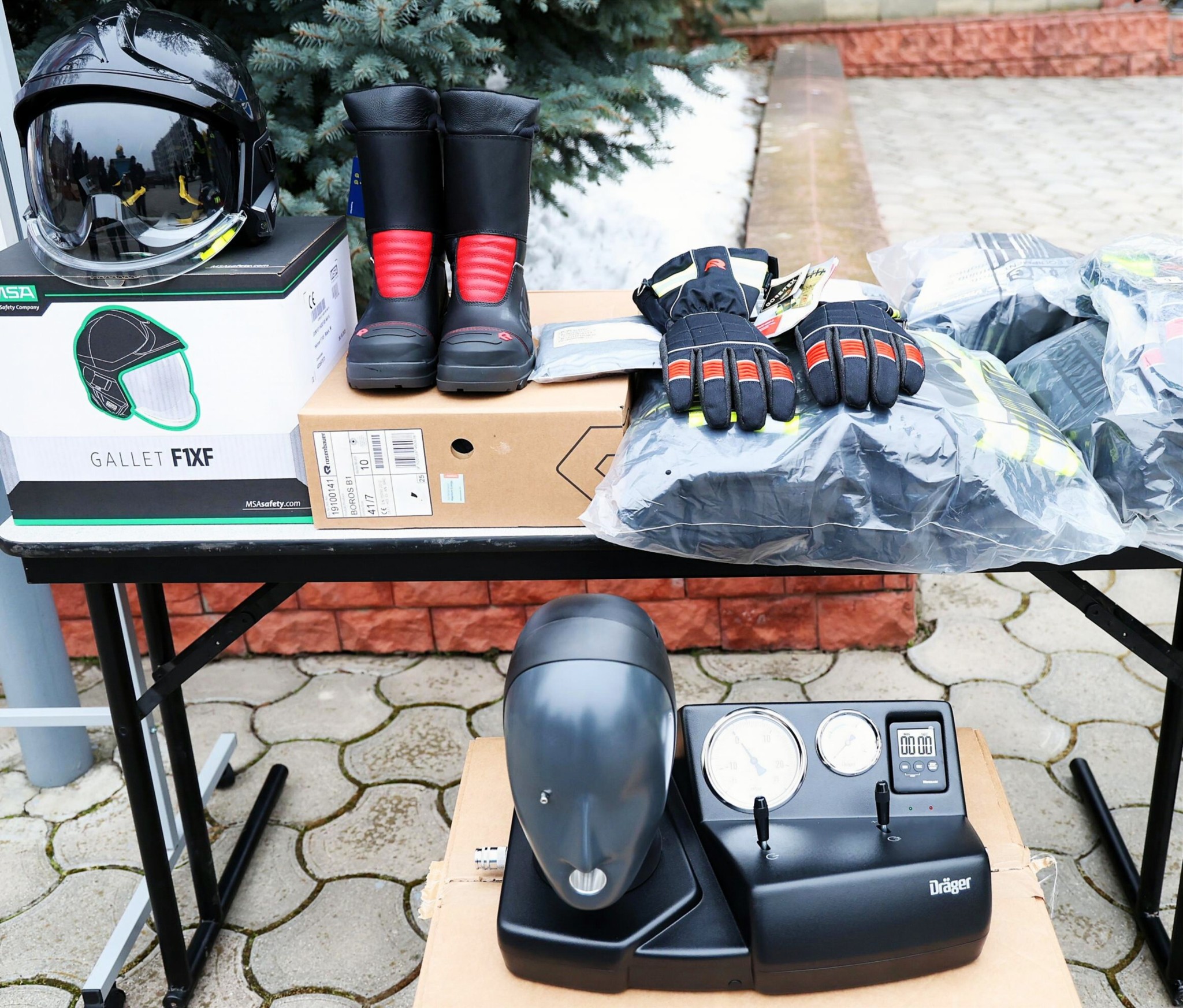 Молдова получила от Дании партию нового оснащения для пожарных и спасателей 1