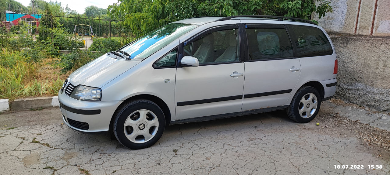 7-местный автомобиль на продажу в Бельцах 2