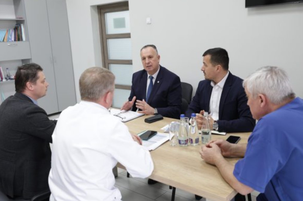 В Бельцкую больницу с рабочим визитом приехал министр здравоохранения: что обсуждали 1