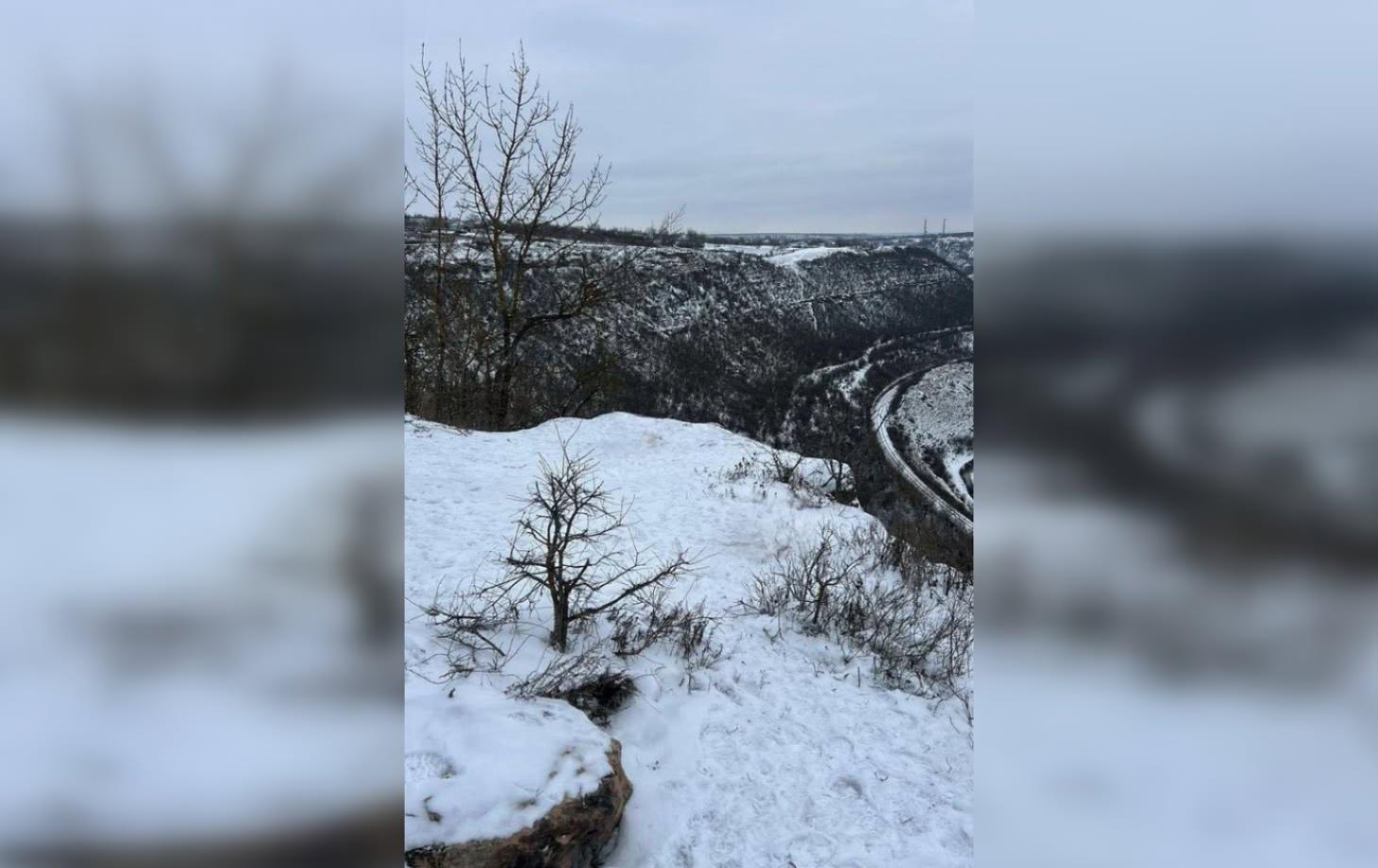 В Резинском районе погибла 17-летняя девушка: упала с высоты