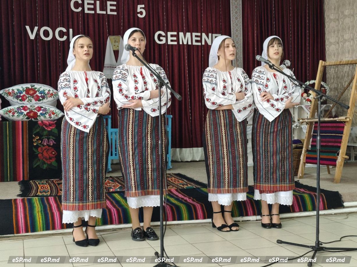 Сестры Осояну в Володянах и Блештенах