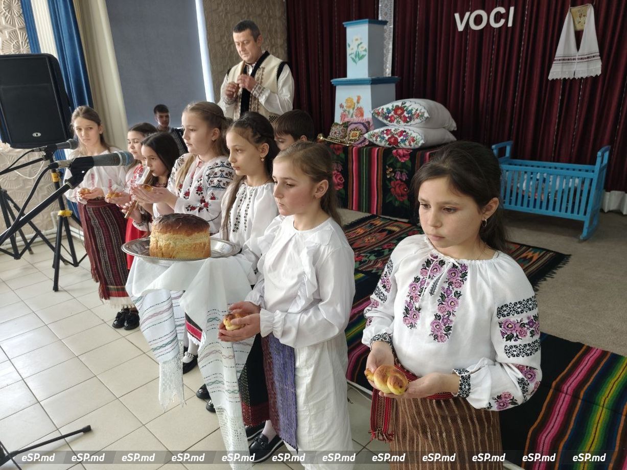 Сестры Осояну в Володянах и Блештенах