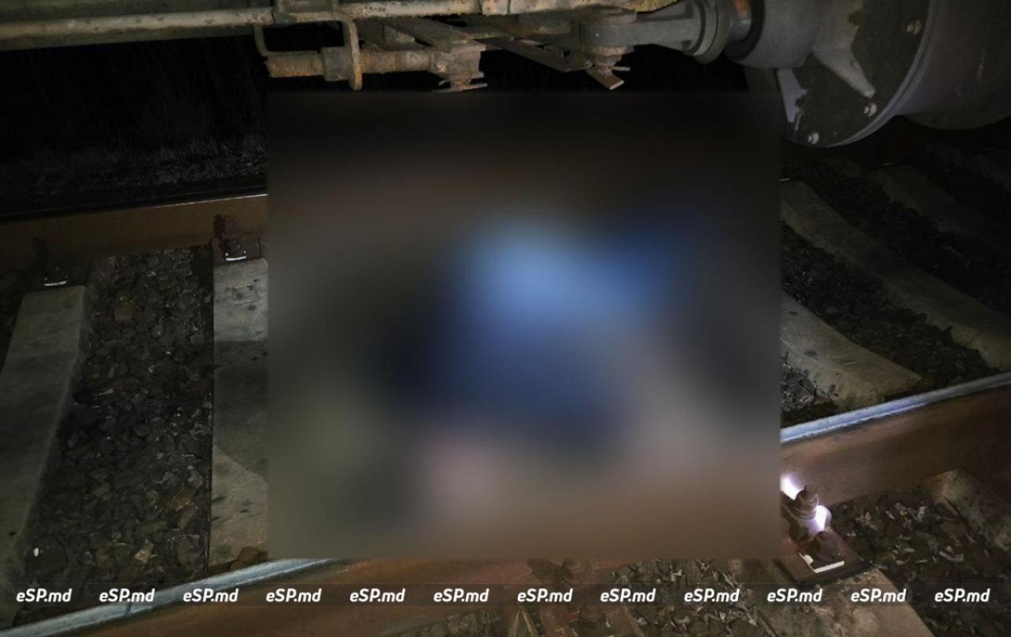 В Бельцах грузовой поезд насмерть сбил мужчину