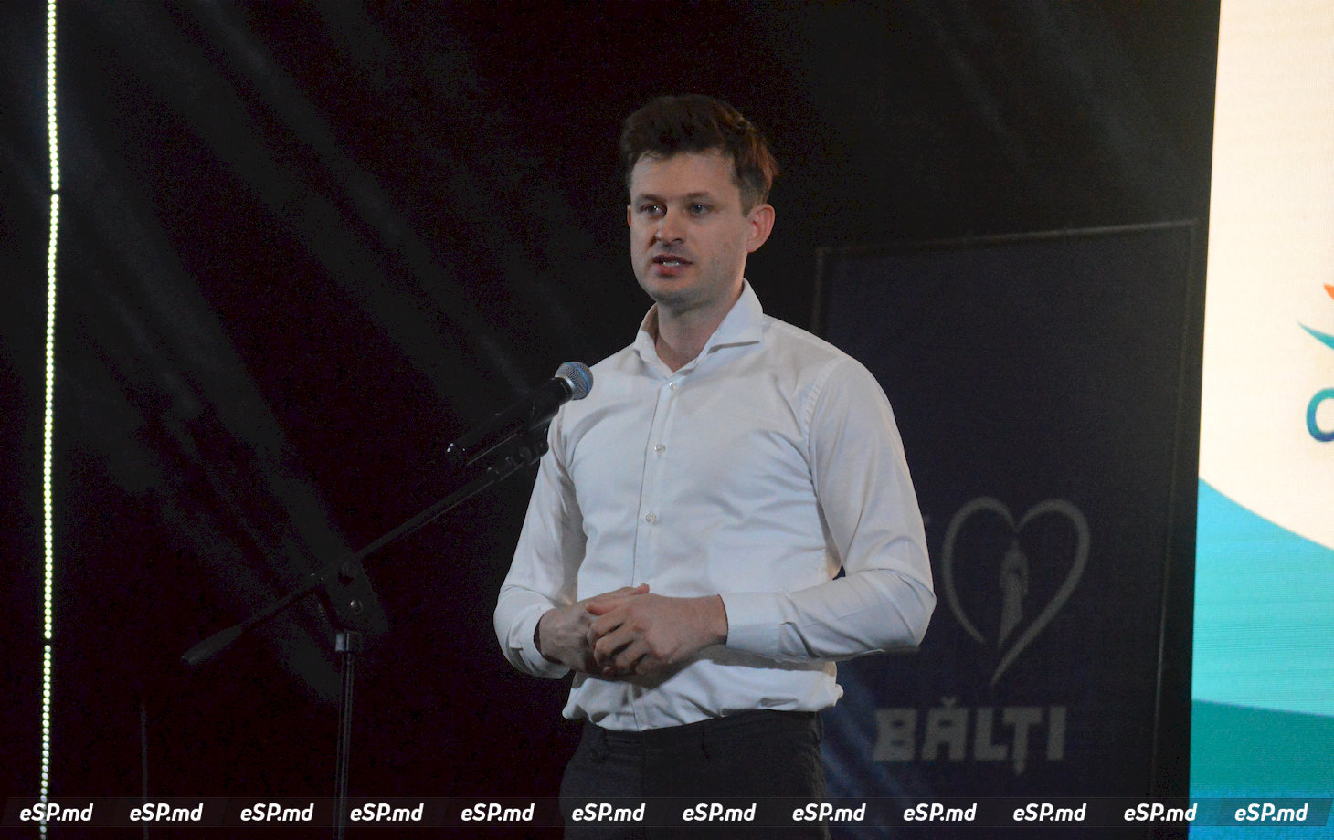 Александр Петров