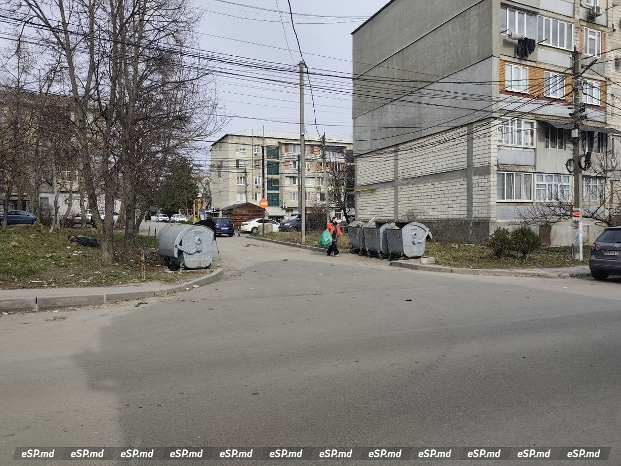 Единцы. Сломался мусоровоз