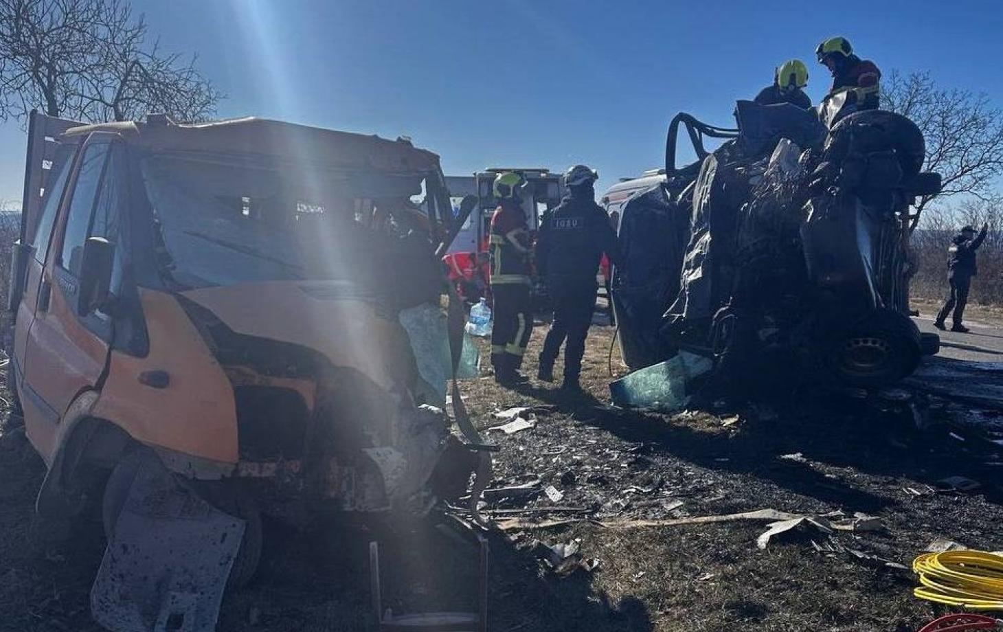Два человека погибли в лобовом столкновении в Страшенском районе