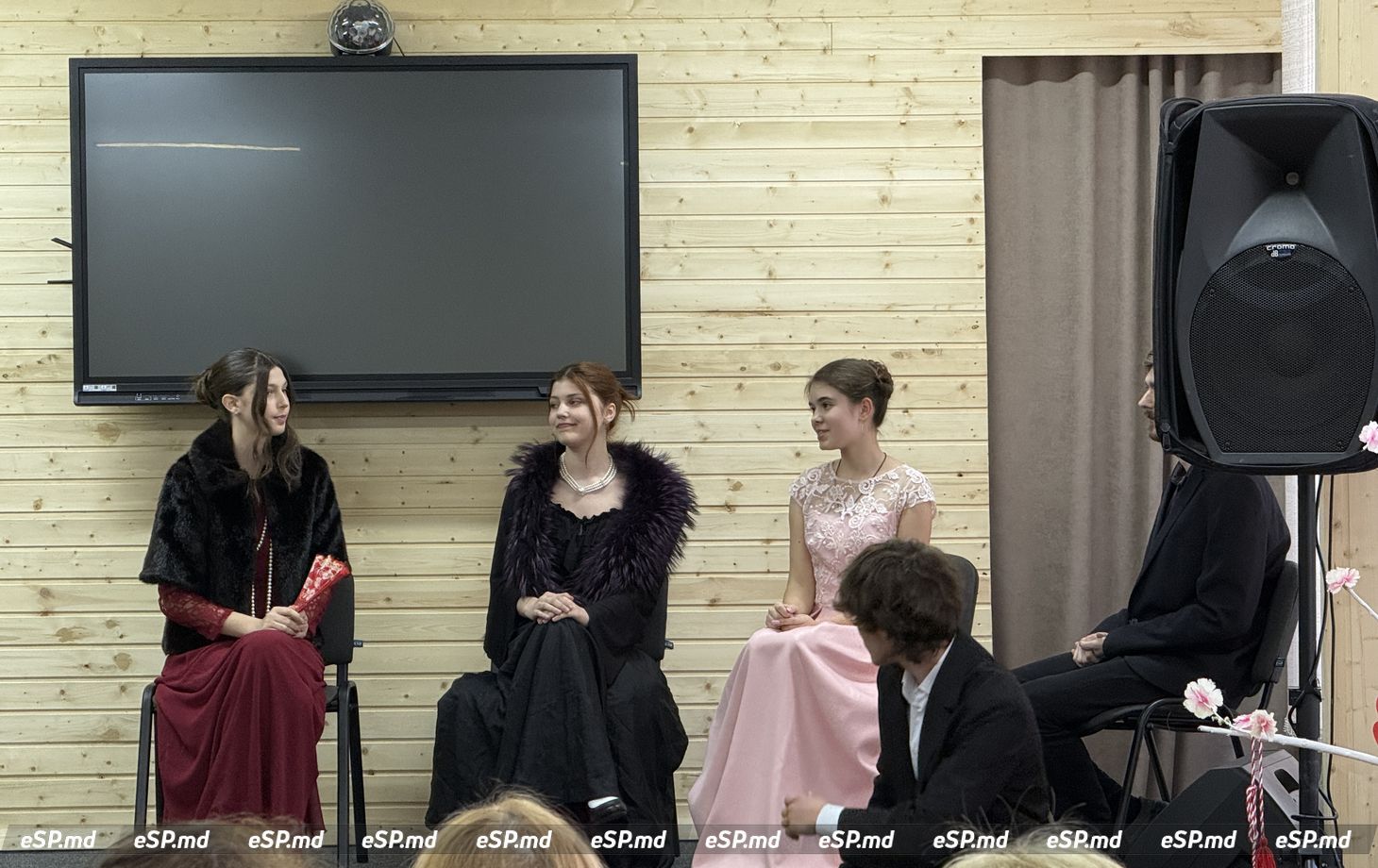 день театра и поэзии в кружке Сениорий27