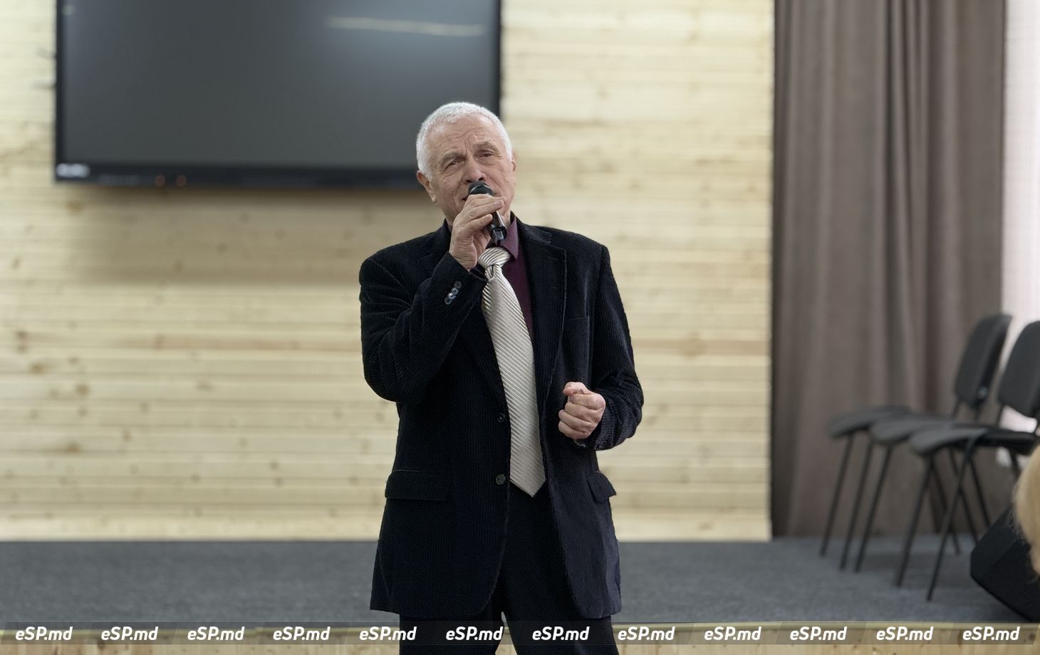 день театра и поэзии в кружке Сениорий9