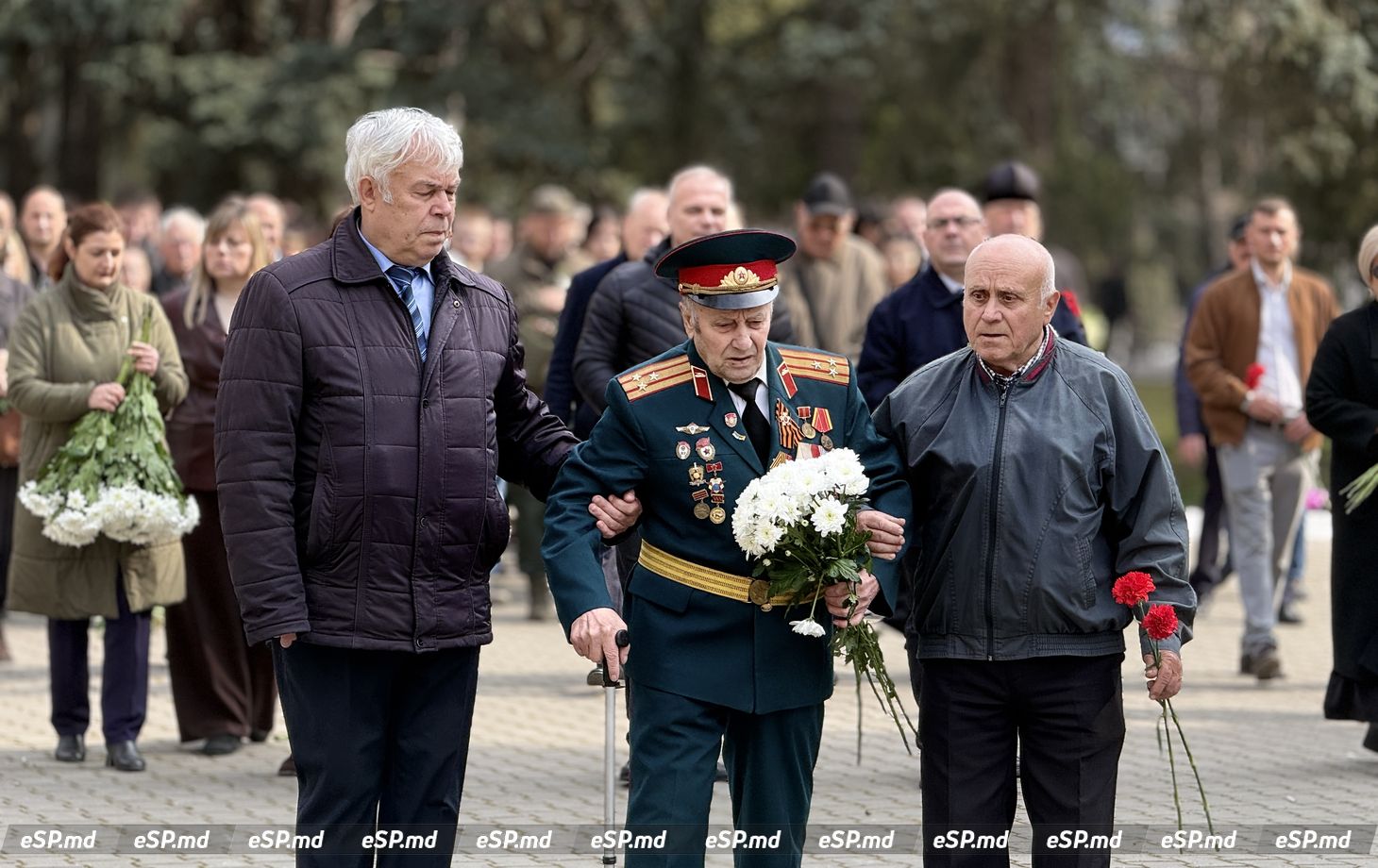 В Бельцах прошло памятное шествие в честь 82-й годовщины освобождения города фото25