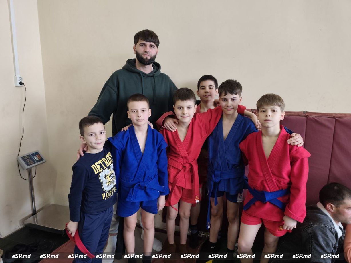 Тренер Тудор Чобану самбо/дзюдо. Сороки