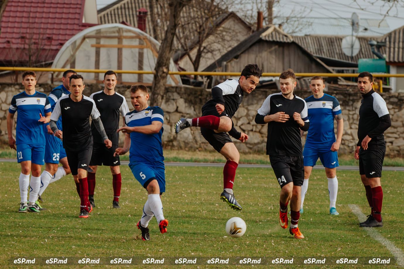 Футбол в Единцах