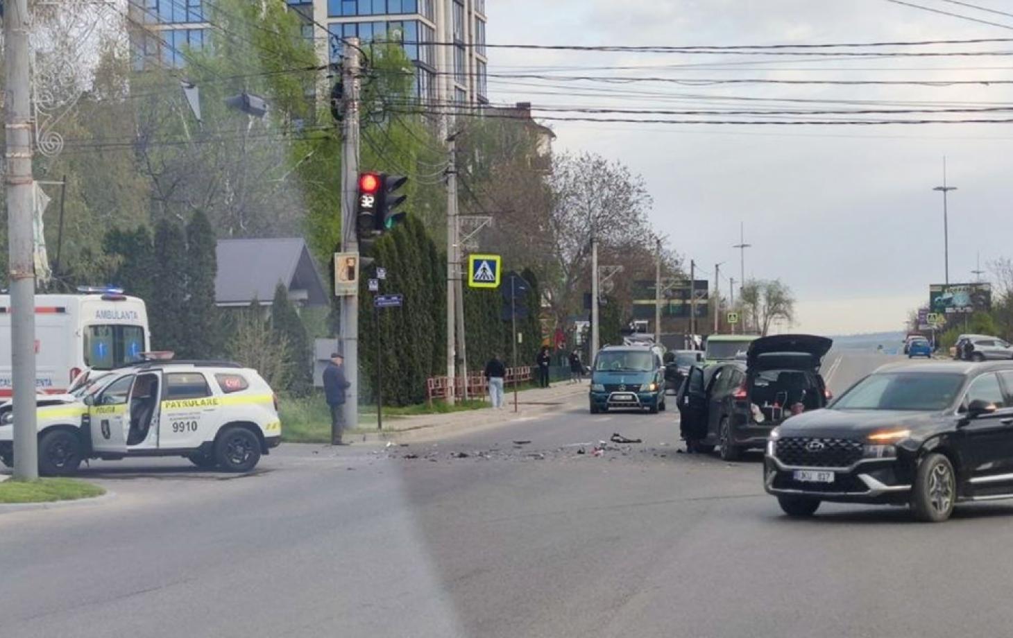В Бельцах произошло ДТП с участием полицейской машины