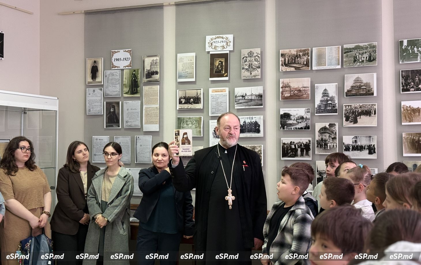 открытие фотодокументальной выставки, посвящённой Виссариону Пую фото15