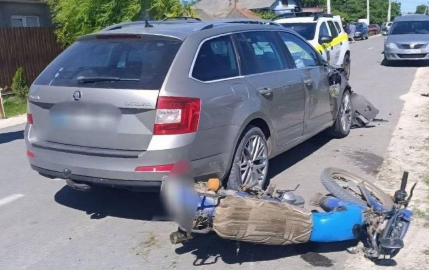 В Фалештском районе автомобиль столкнулся с мотоциклом: погибли 2 человека