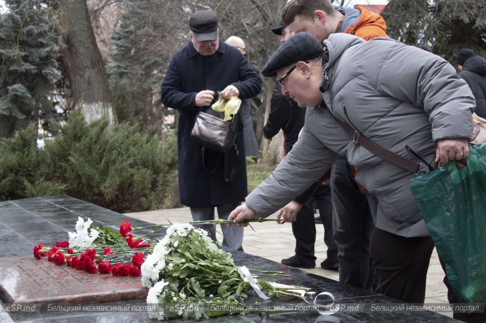 возложение в память о жертвах Холокоста Бельцы