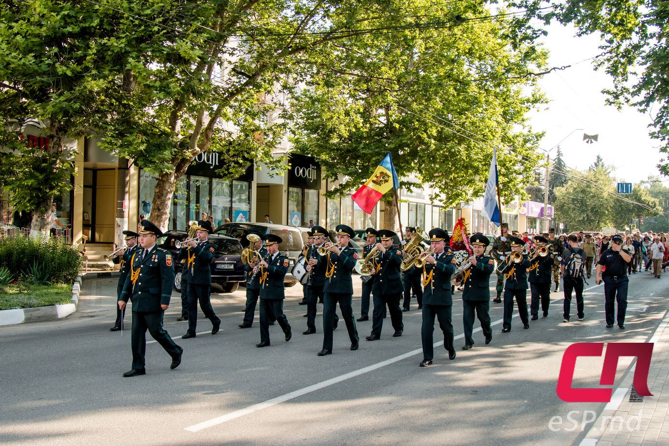 День памяти жертв фашизма в Бельцах, шествие, возложение