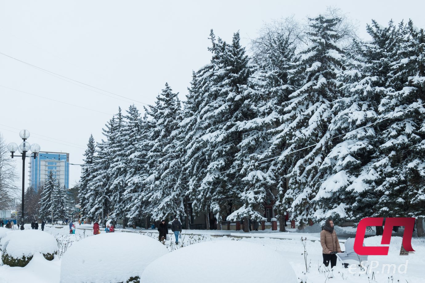 Снег в Бельцах, зима