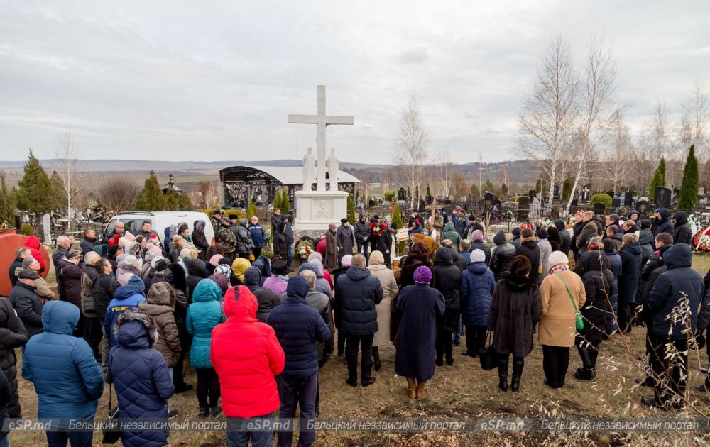 Поминки на кладбище традиция