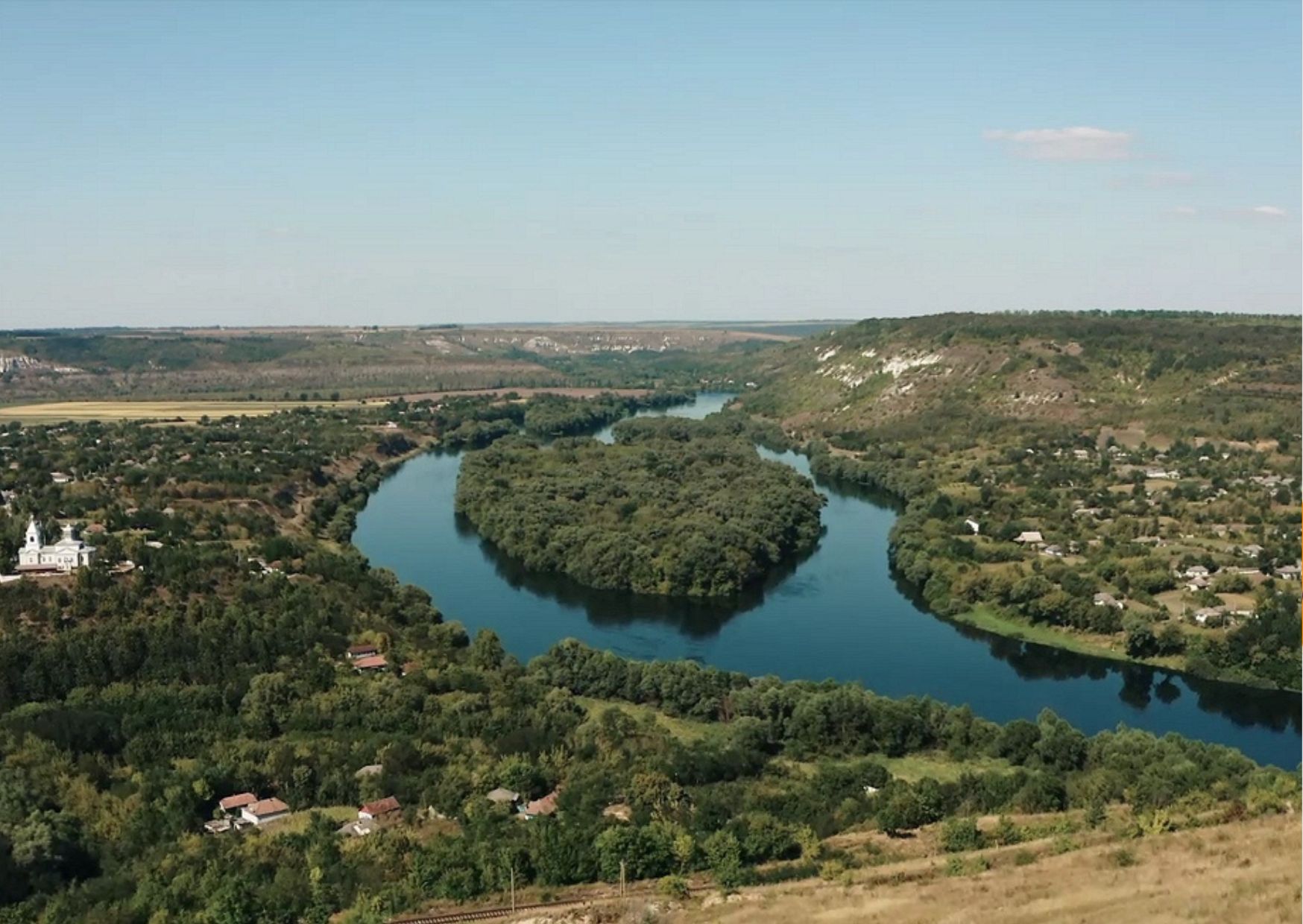 De Ziua Independenței, polițiștii de frontieră au publicat un video cu  peisajele moldovenești filmat dintr-o dronă | СП - Știri Bălți Moldova