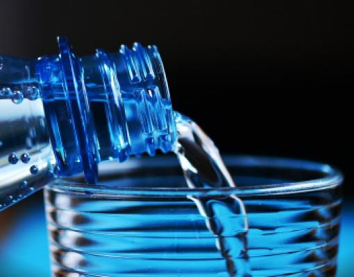 Как правильно пить воду: сколько и когда