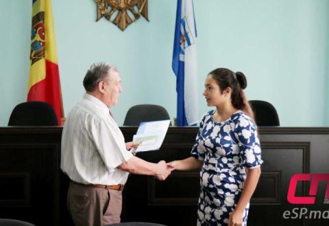Амелия Врабие награждена дипломом и денежной премией.