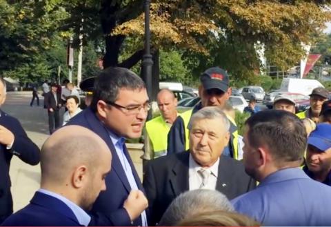 Ренато Усатый вышел их себя