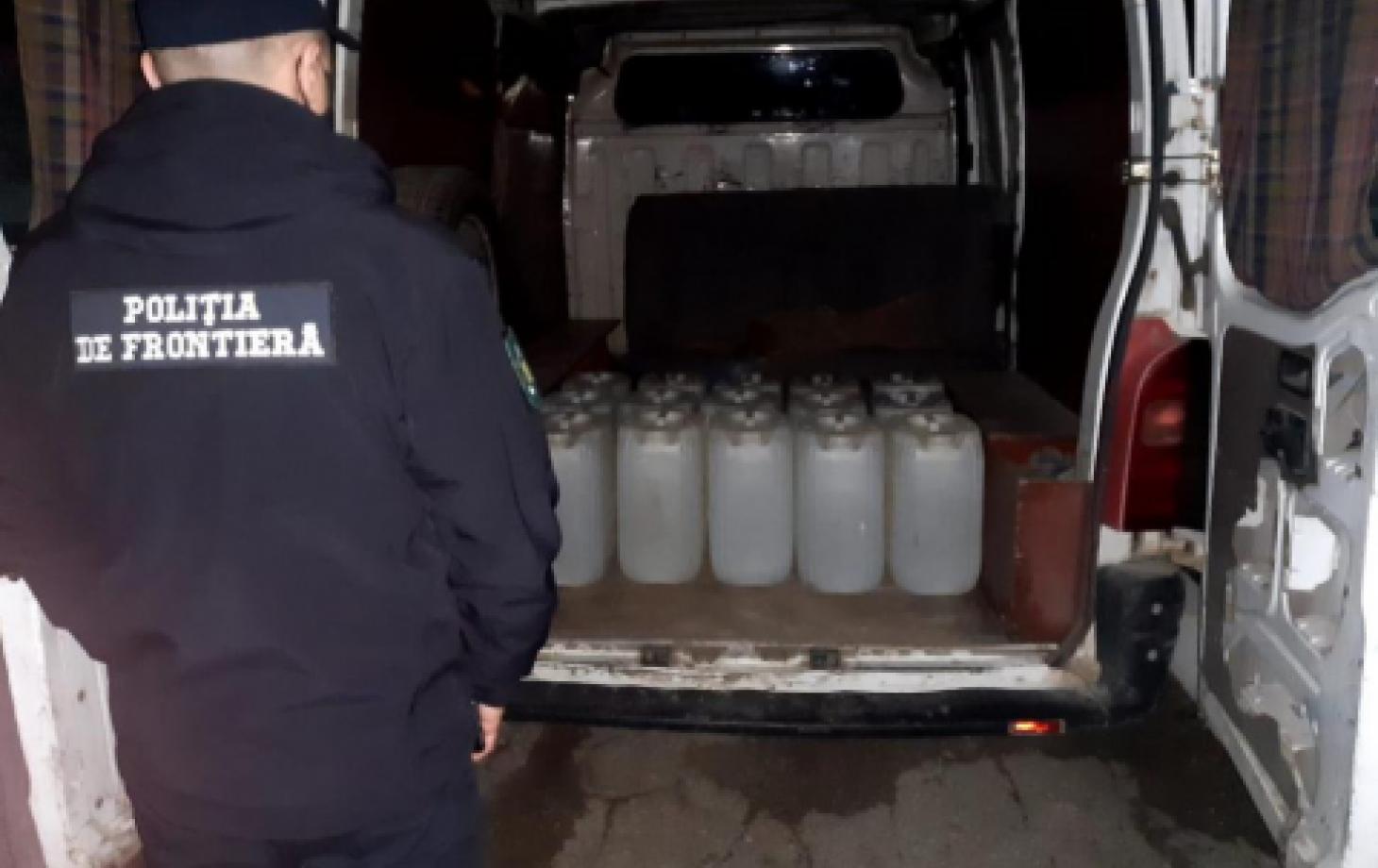 Bărbat prins transportând sute de litri de alcool în raionul Ocnița